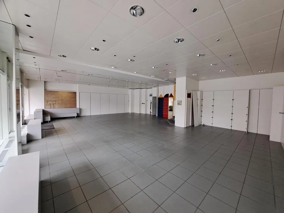 Grosse Ladenlokal im Einkaufszentrum Aesch