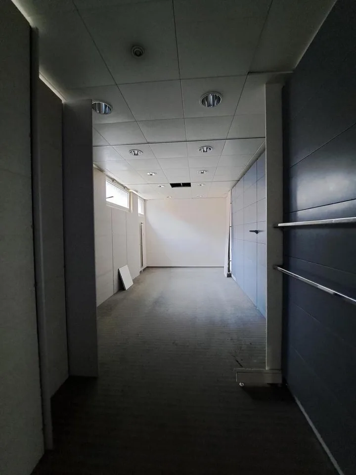 Grosse Ladenlokal im Einkaufszentrum Aesch – photo 6 sur 6