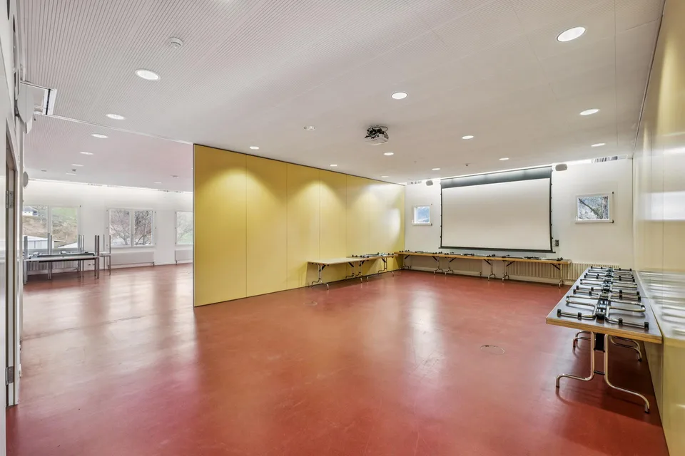 Attraktive Büroflächen mit wunderschöner Seesicht – Foto 9 von 9