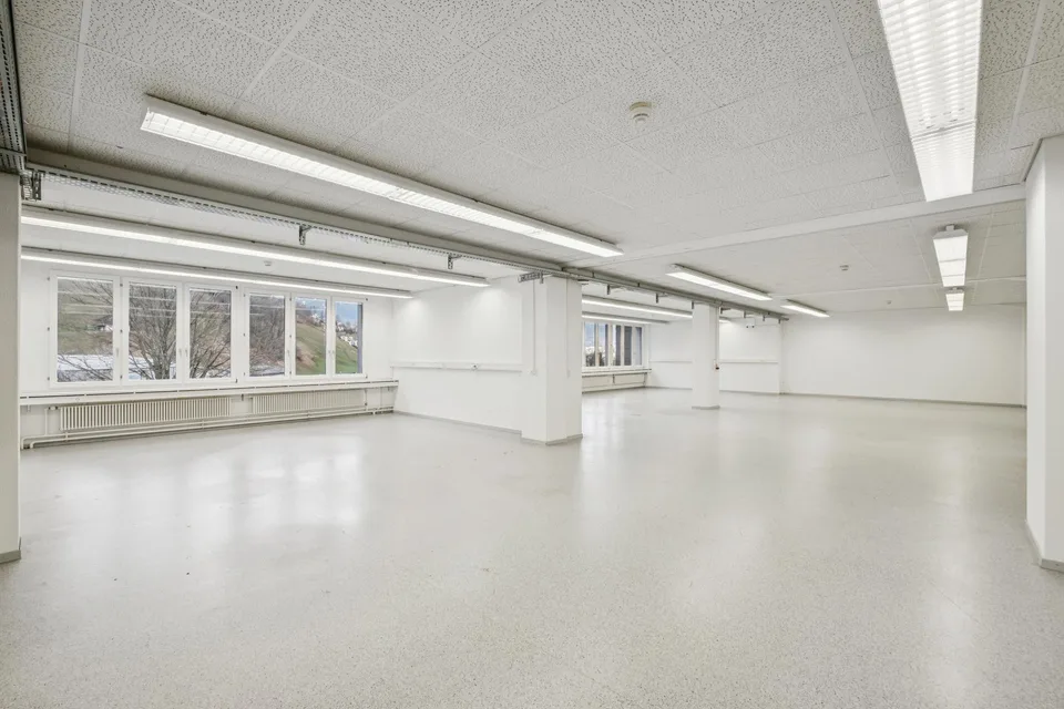 Attraktive Büroflächen mit wunderschöner Seesicht