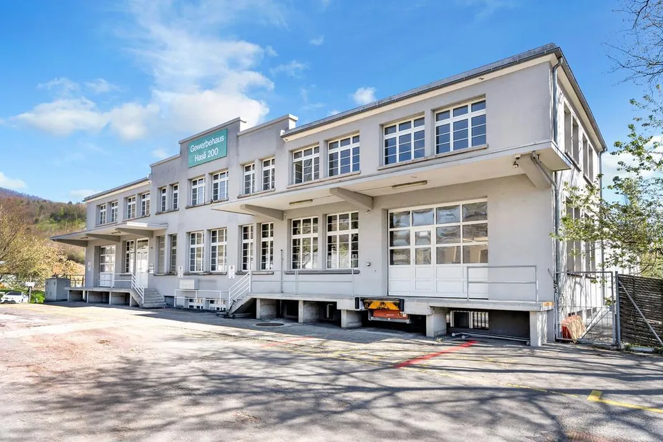 Flexible Gewerbefläche mit Galerie im Industriegebiet Olten