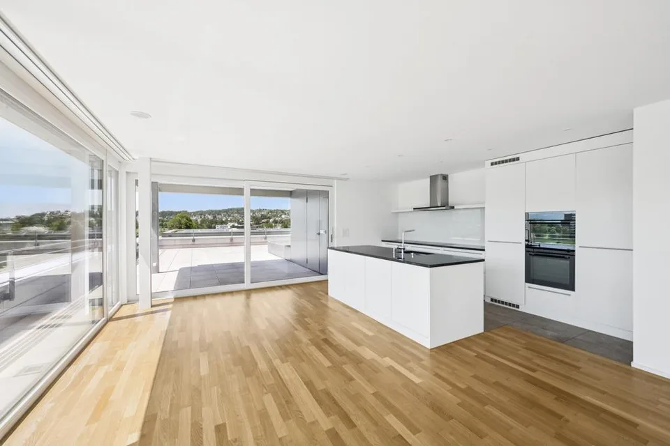 4.5 Zimmer - Attikawohnung mit sonniger Dachterrasse