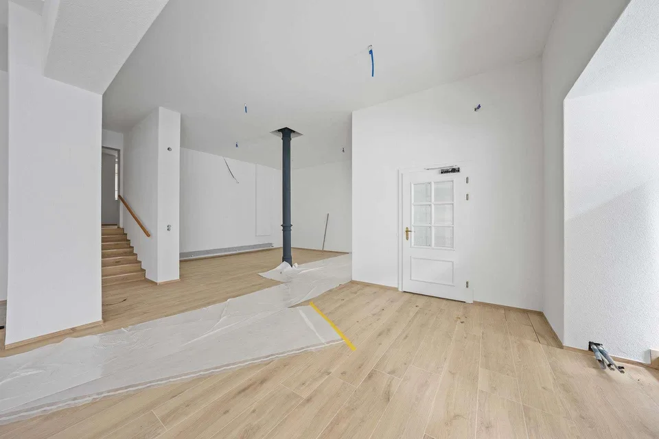 Attraktive Gewerbeeinheit  170 m², frisch saniert