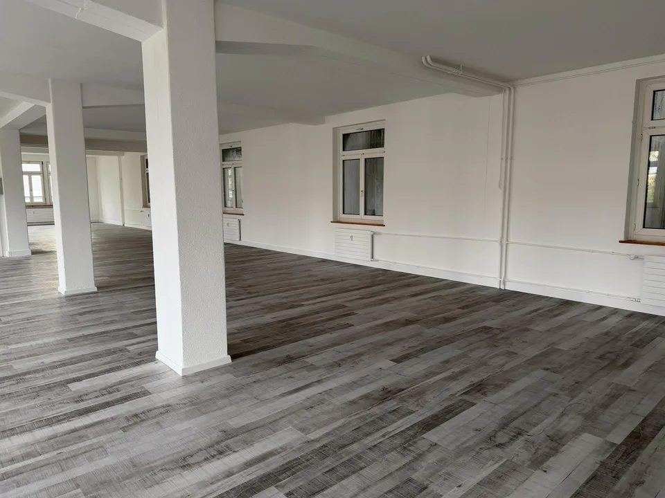 180 m2 Gewerberäume