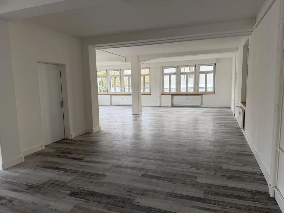 180 m2 Gewerberäume