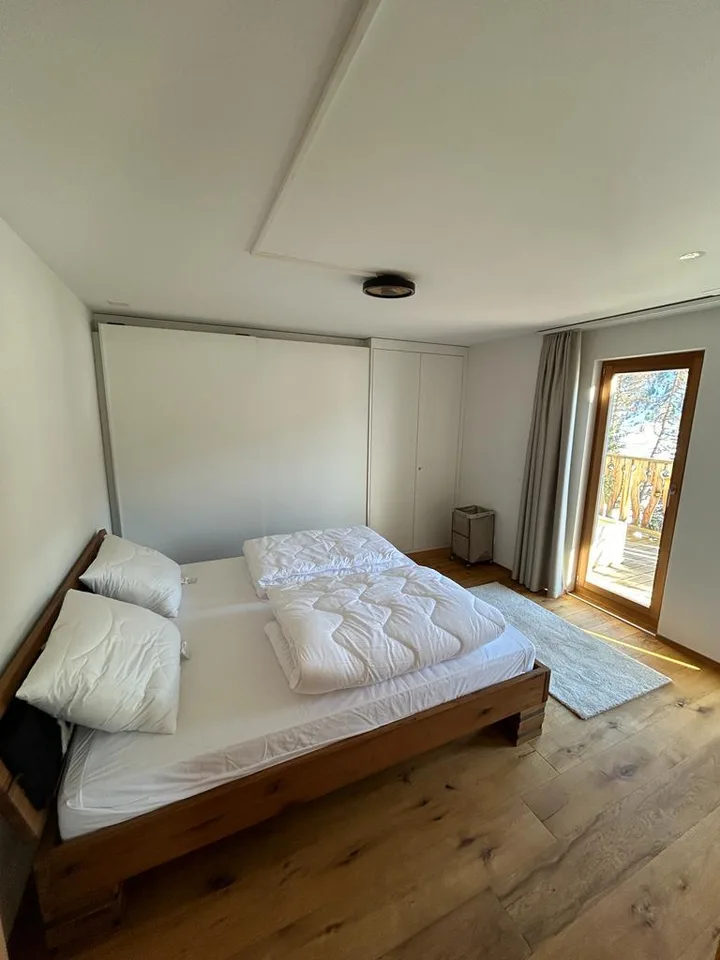 Sommer-Saison-Miete 2 1/2 Zimmerwohnung