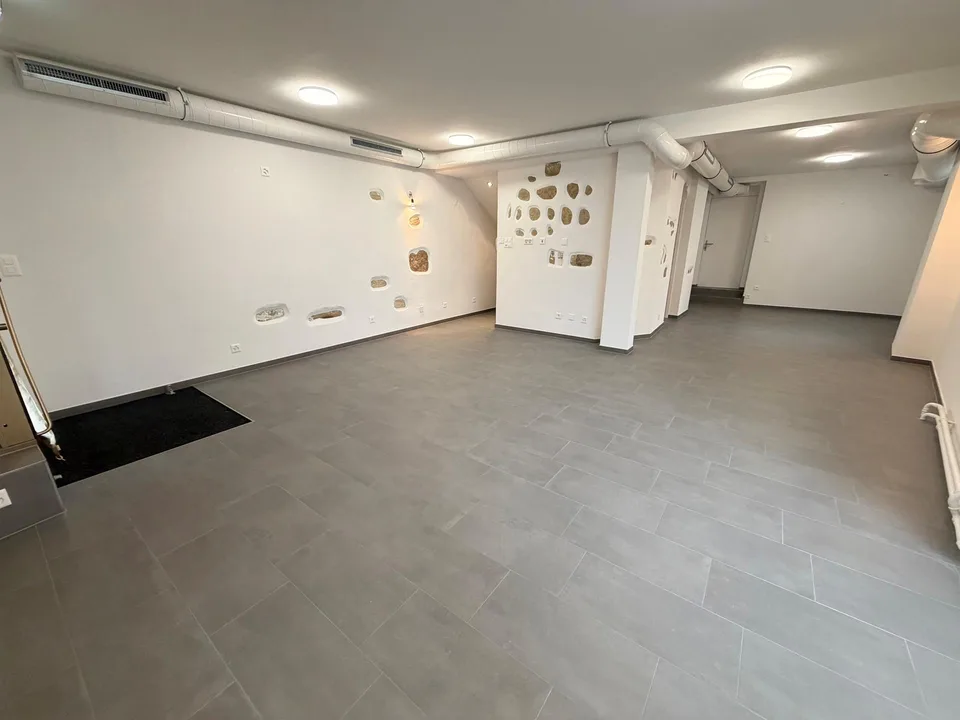 Schöner Gewerberaum im Zentrum von Neuhausen