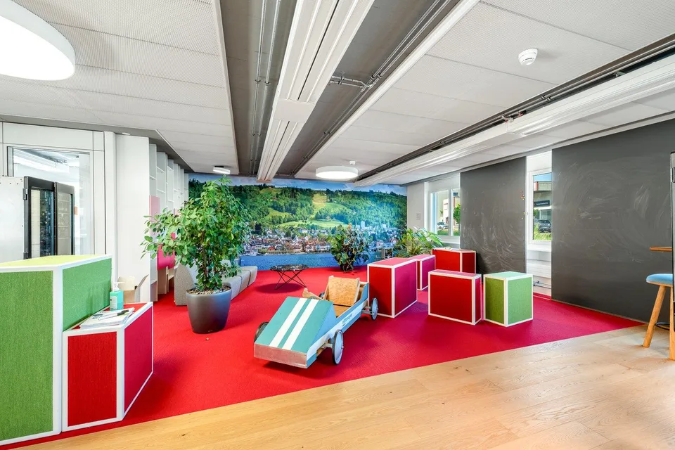 Bürohaus Inwilerried - Platz für Visionen. Raum für Ihr Unternehmen. – foto 9 di 13