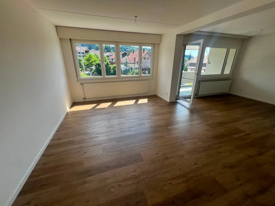 Renovierte 4.5-Zimmerwohnung - Höhenstrasse 3, 8344 Bäretswil