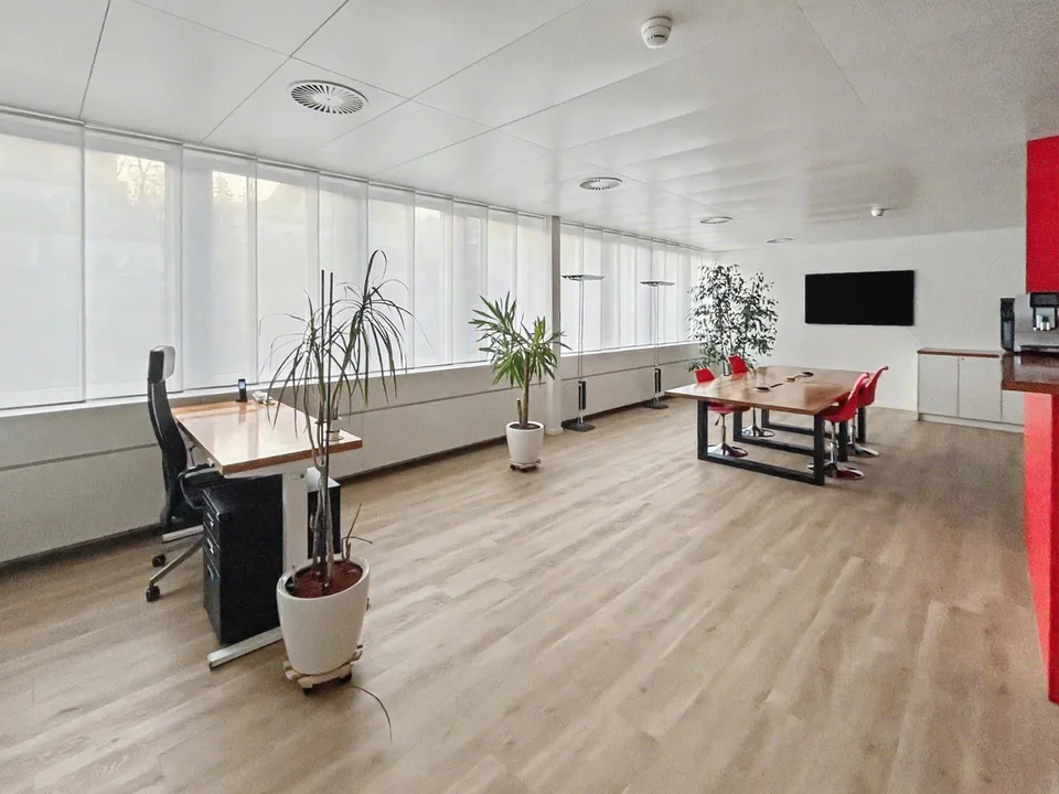 Moderne Büroräumlichkeiten zu vermieten