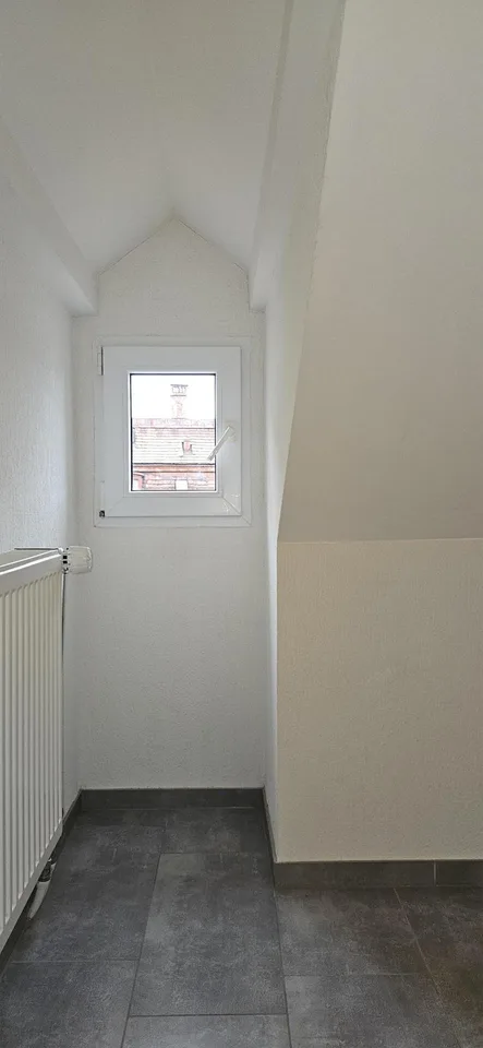 Zentral gelegene 2-Zimmer-Dachwohnung