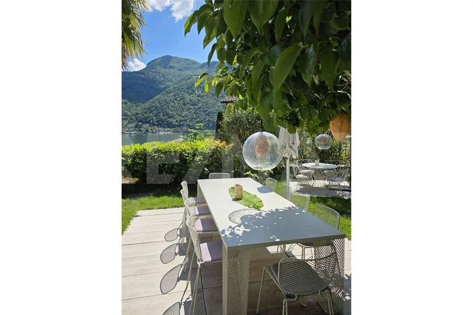 Elegante 1½ locali con vista lago a Morcote – foto 10 di 13