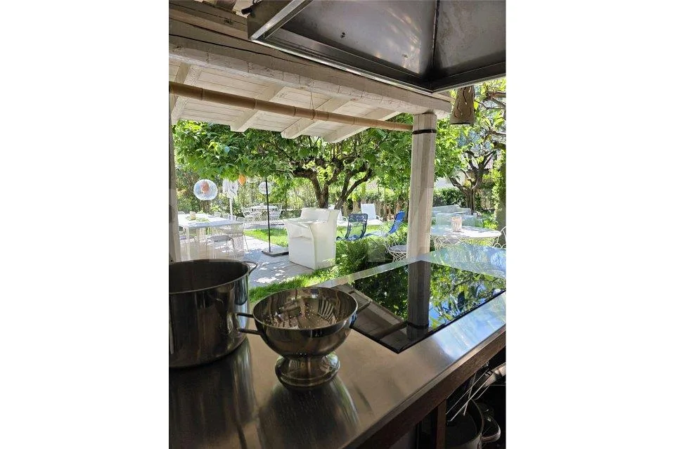 Elegante 1½ locali con vista lago a Morcote – foto 13 di 13