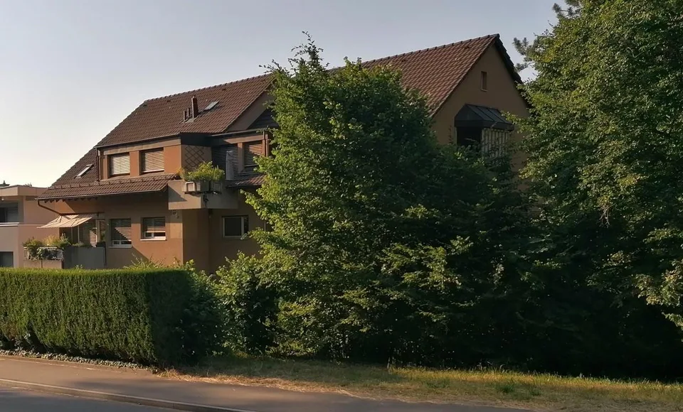 3.5-Zimmer-Dachwohnung – energetisch umfassend saniert