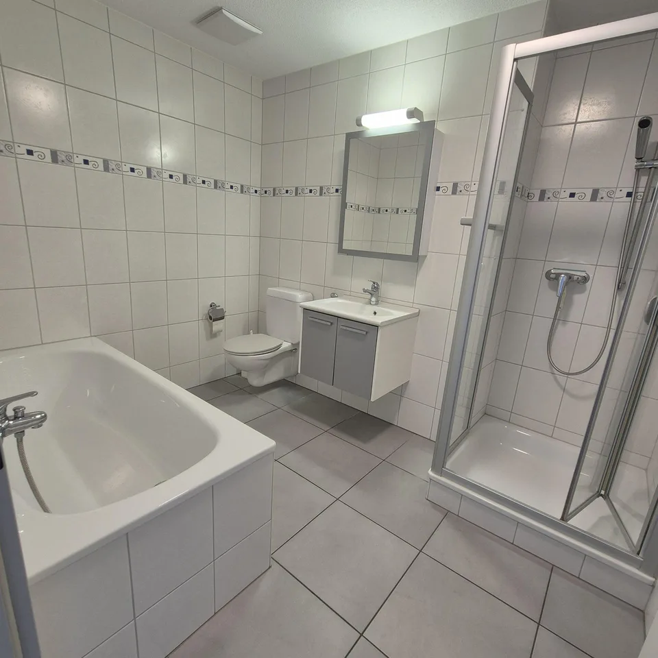 Ankommen, aufatmen, Weitblick geniessen - moderne 3.5 Zimmer Wohnung