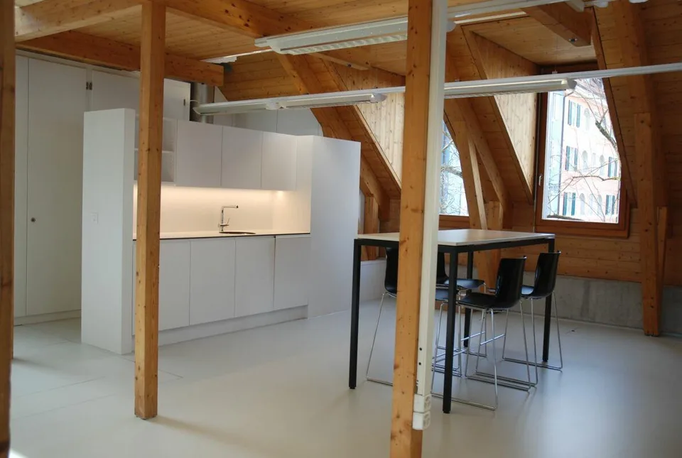 Loft-Büroräumlichkeiten an optimaler Lage Nähe Loryplatz und Fische...
