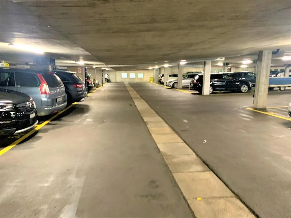 Einstellplätze zu vermieten