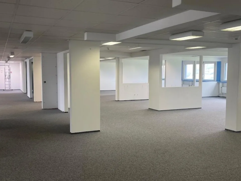 Attraktive Bürofläche mit herrlicher Alpensicht 665 m2 – Foto 7 von 11