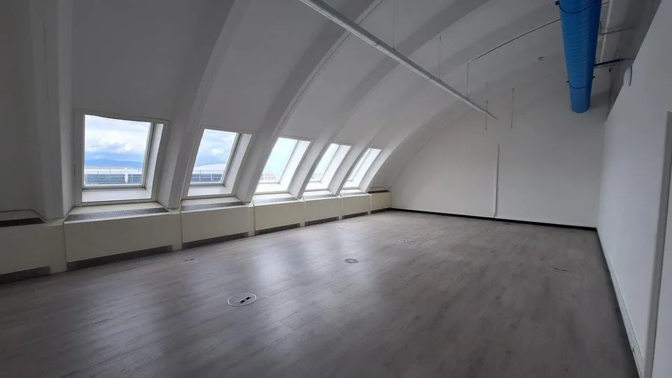 Bureau de 165m2 - Av. des Morgines 12, Petit-Lancy