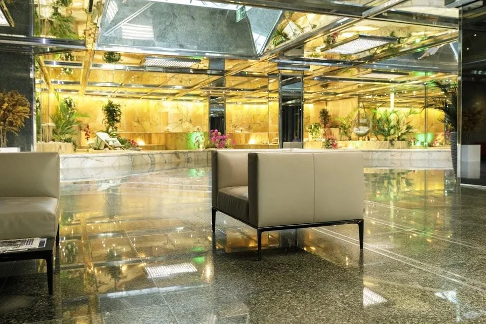 Surface commerciale de 450 m2 au coeur du World Trade Center II – Foto 7 von 7