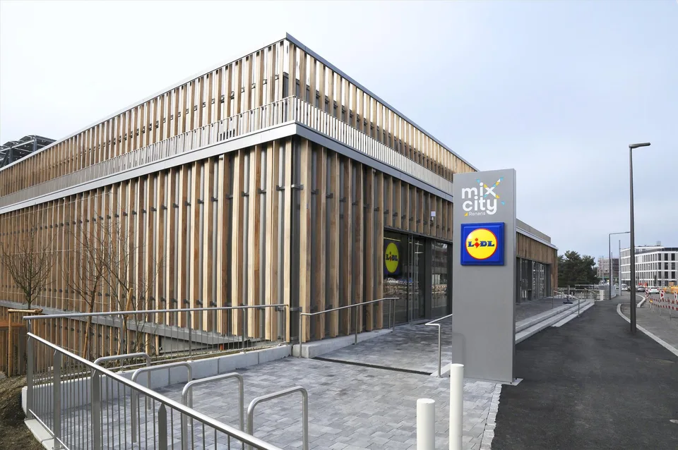 Arcade neuve à louer | Surface de premier ordre avec pignon sur rue