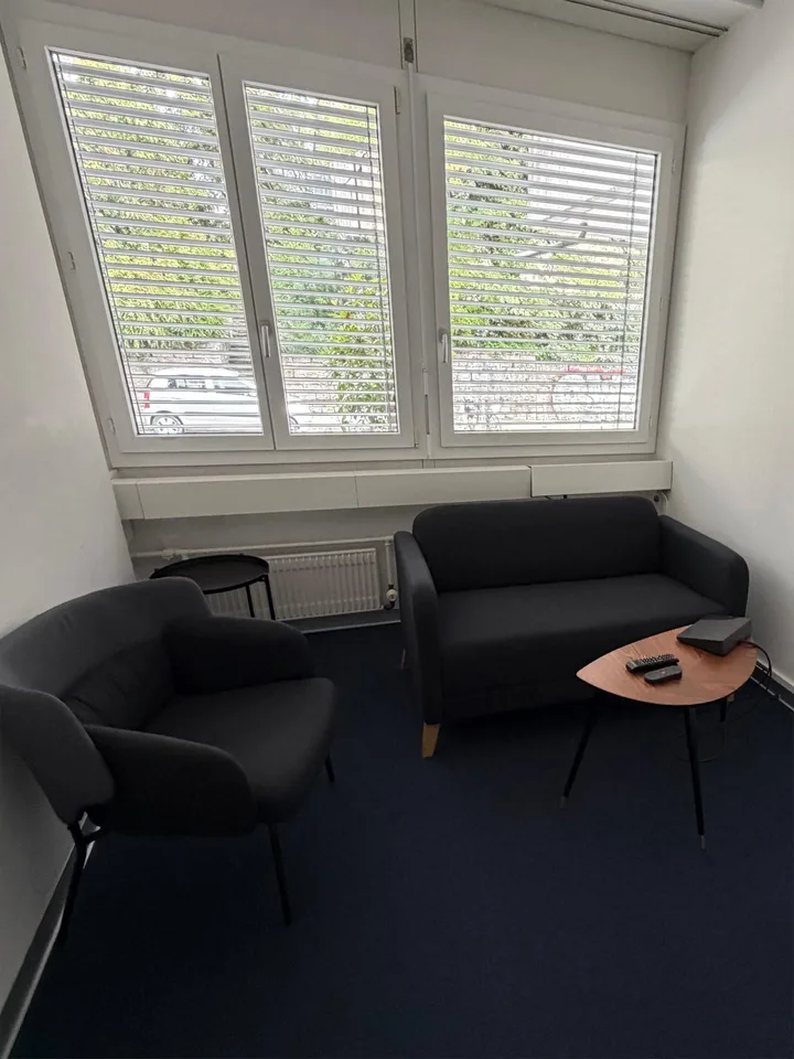 Pendlerfreundliches Büro: Bahnhof in nur 5 Minuten erreichbar