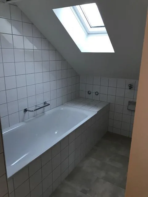 schöne 4.5-Zimmer-Dachwohnung mit Terrasse