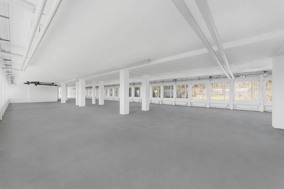 Arbeiten an bestens erschlossener Lage am Stadtrand von Zürich
