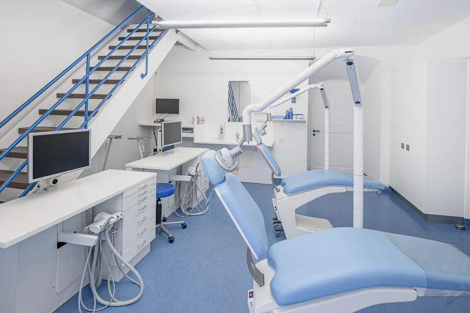 Praxisgeeigneter Gewerberaum an zentraler Lage – Foto 6 von 13