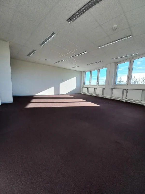 Bürofläche im 1.OG zu vermieten