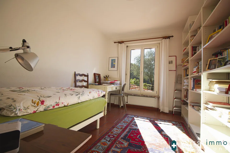 Vezia, confortevole Casa Unifamiliare con Giardino