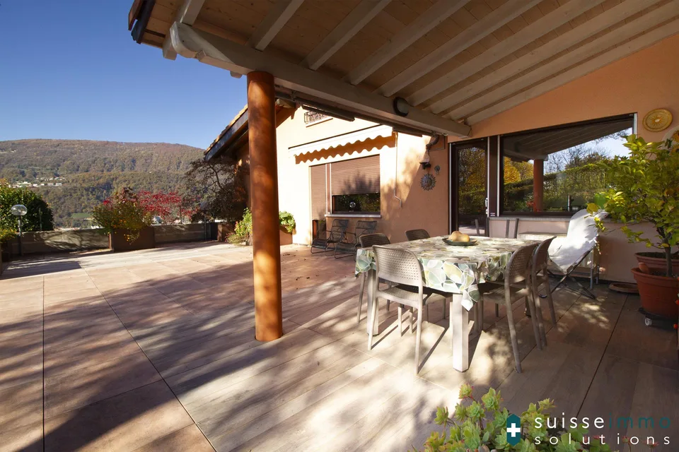 Vezia, confortevole Casa Unifamiliare con Giardino