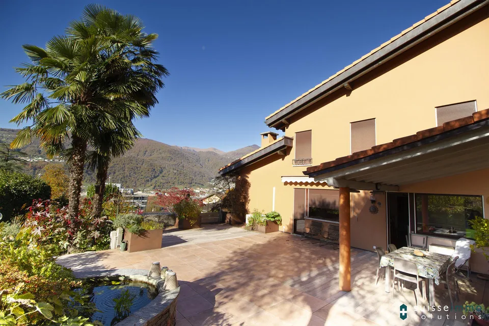 Vezia, confortevole Casa Unifamiliare con Giardino