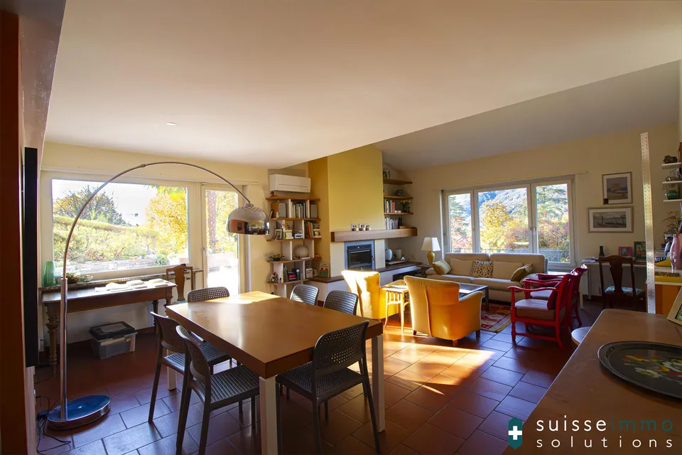 Vezia, confortevole Casa Unifamiliare con Giardino