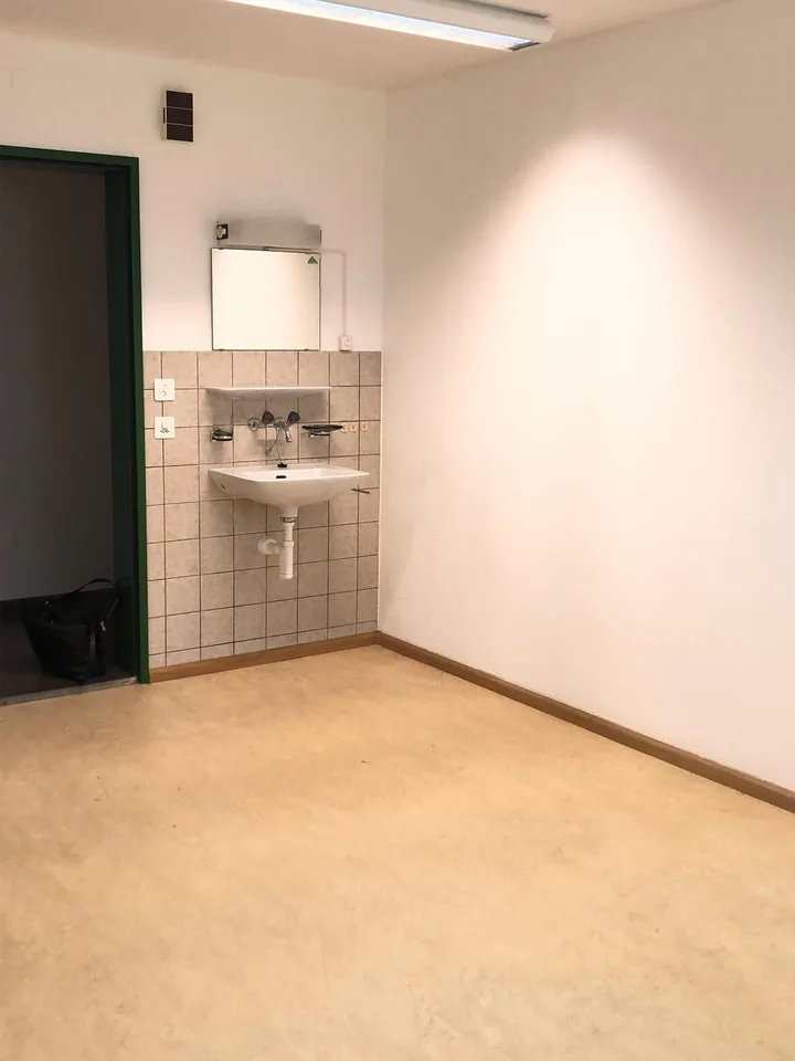 Beheizter Hobbyraum mit WC-Mitbenützung