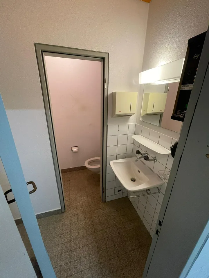 Ladenlokal auf der Breite – photo 8 of 9