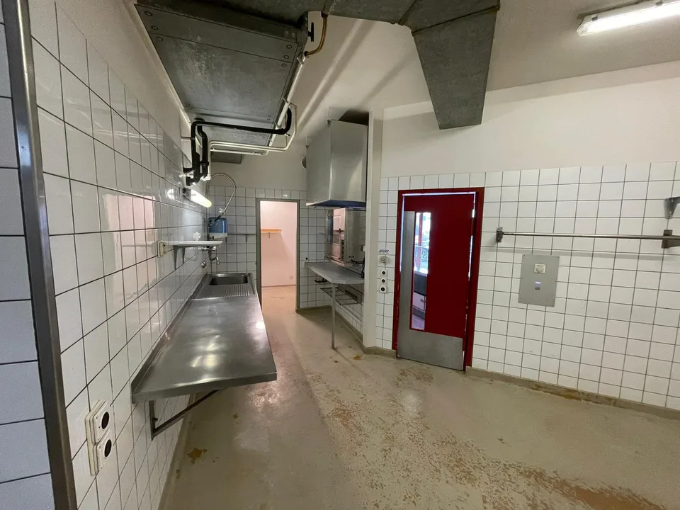 Ladenlokal auf der Breite