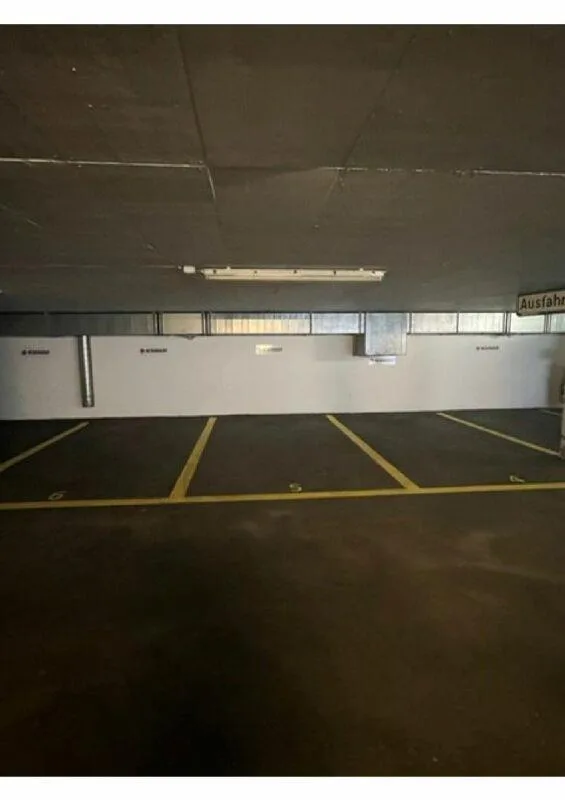 Einstellplätze zu vermieten!