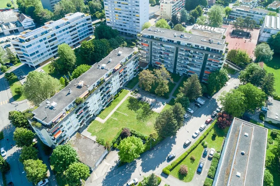 Einstellhallenplätze in Ihrer Nähe