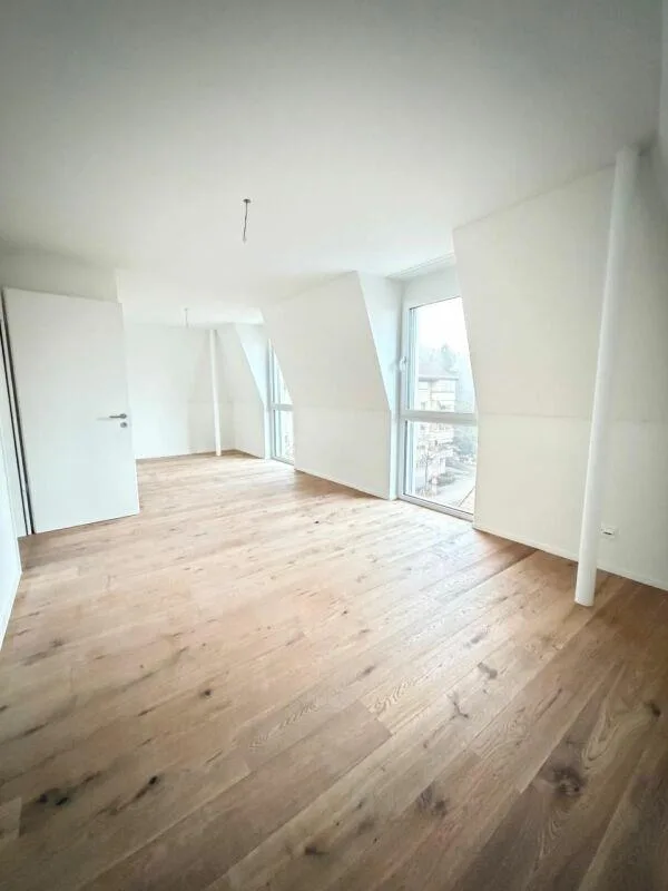 Appartamento moderno di 4,5 locali con balcone e bella vista a St. Gallen