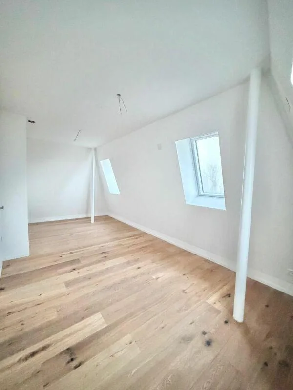 Appartamento moderno di 4,5 locali con balcone e bella vista a St. Gallen