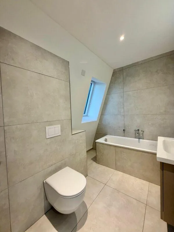 Exklusive Maisonette-Wohnung Neubau mit grosser Dachterrasse – foto 13 di 26