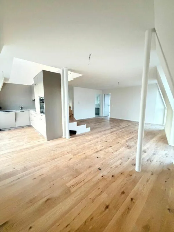 Appartamento moderno di 4,5 locali con balcone e bella vista a St. Gallen