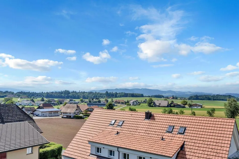 Wohnen im Grünen mit Aussicht auf die Alpen