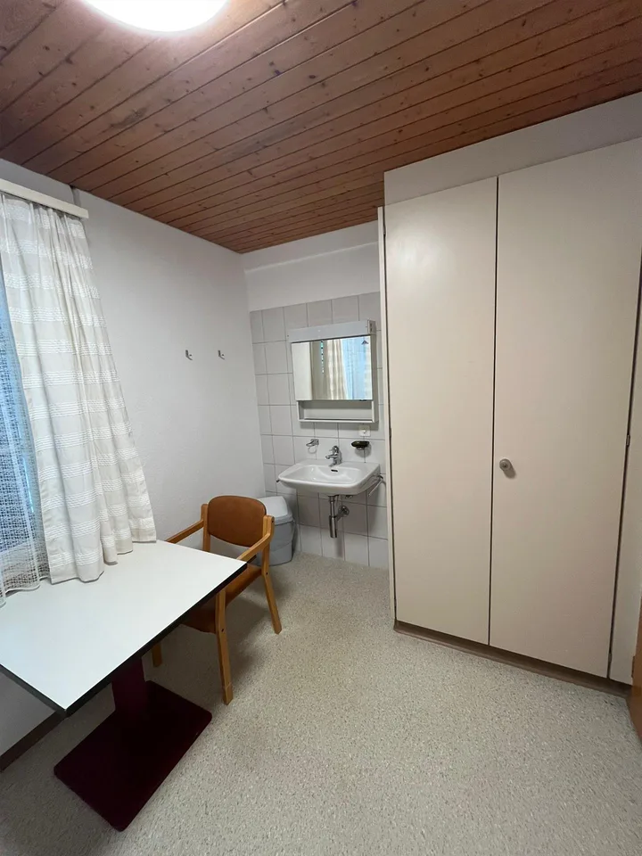 Zimmer ab sofort zu vermieten