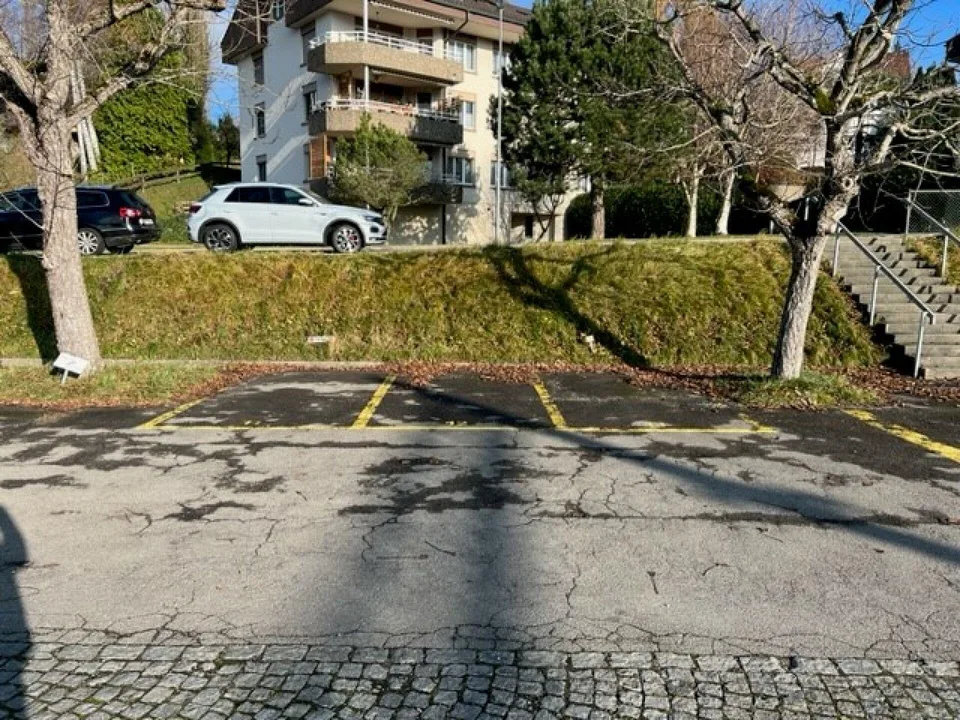Parkplatz am Bahnhof Mörschwil zu vermieten