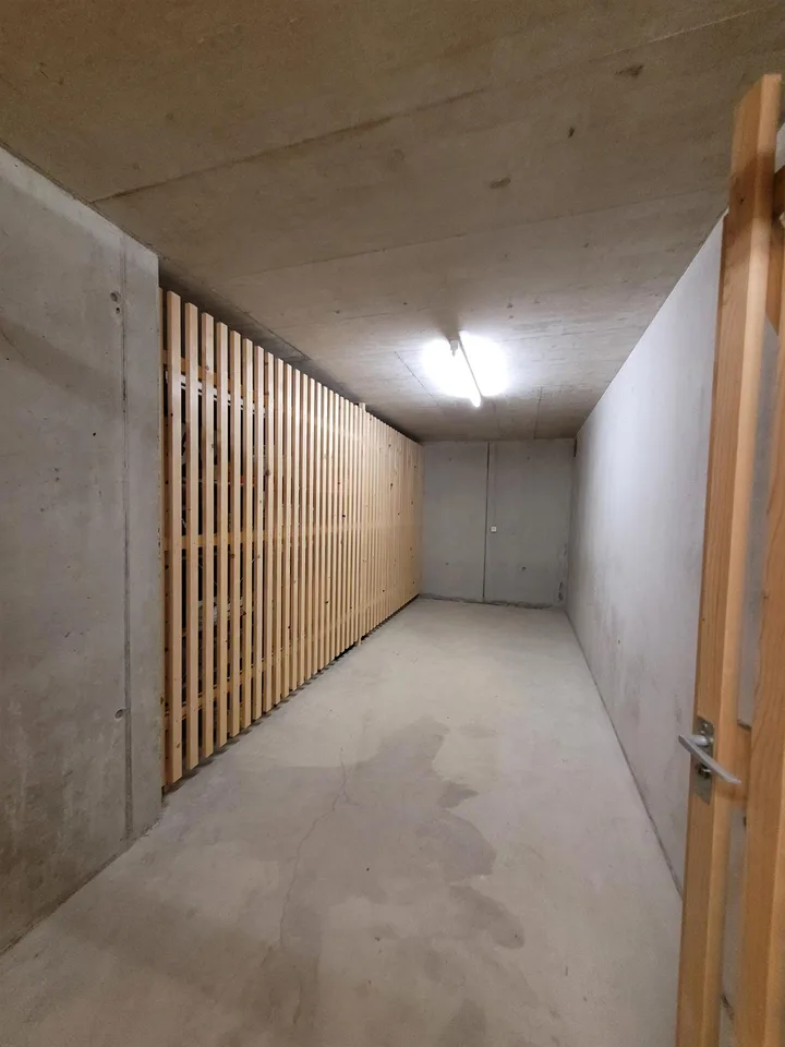 Grosszügige, helle Wohnung im Eigentumsstandard mit Galerie