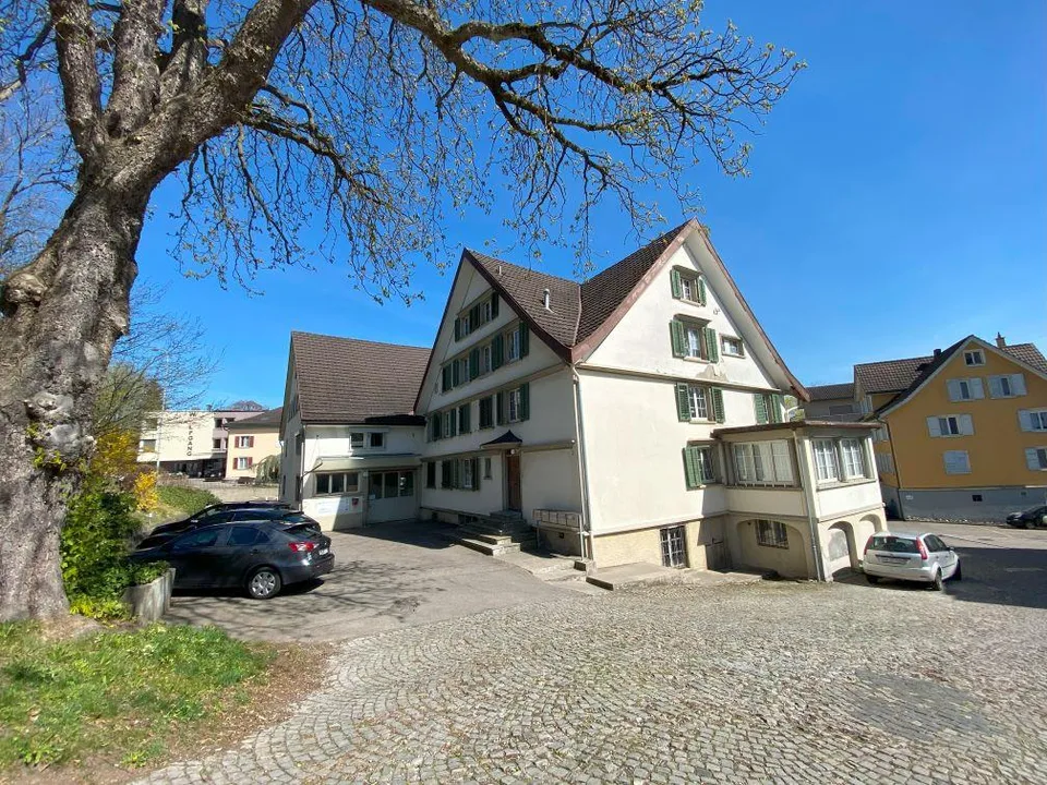 Grosszügige Gewerberäume in Oberuzwil zu vermieten