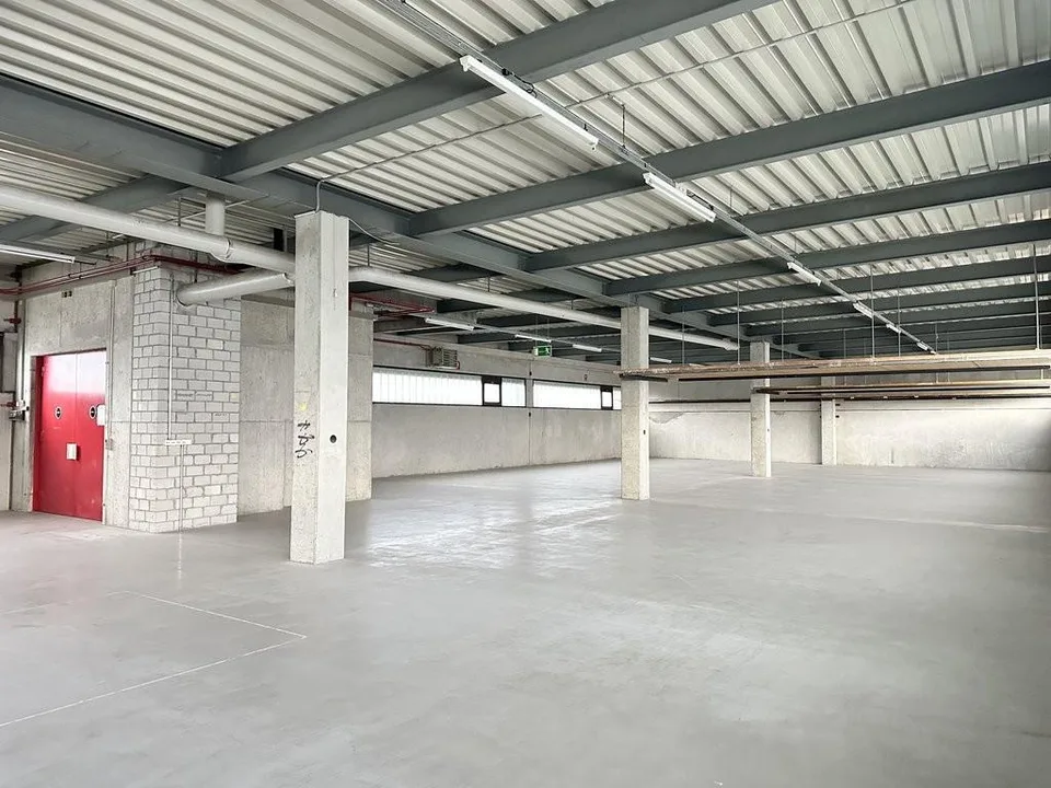 Grosszügiger Lagerraum à 752m2 mit Warenlift