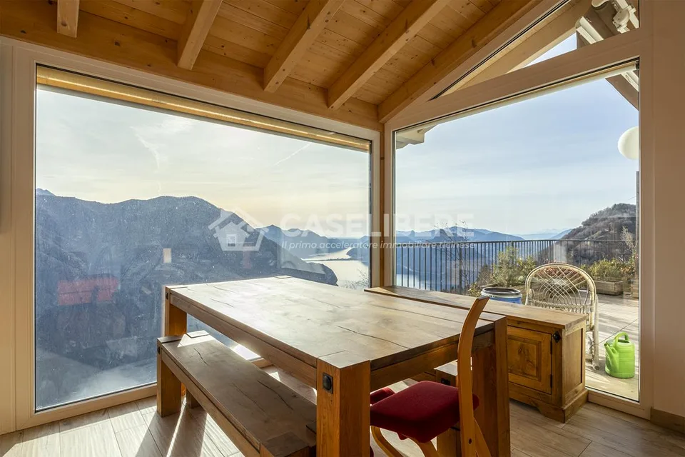 CASA UNIFAMILIARE CON VISTA SPETTACOLARE